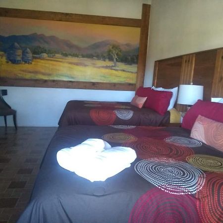 Hotel Hacienda Las Marias Meoqui Exterior foto